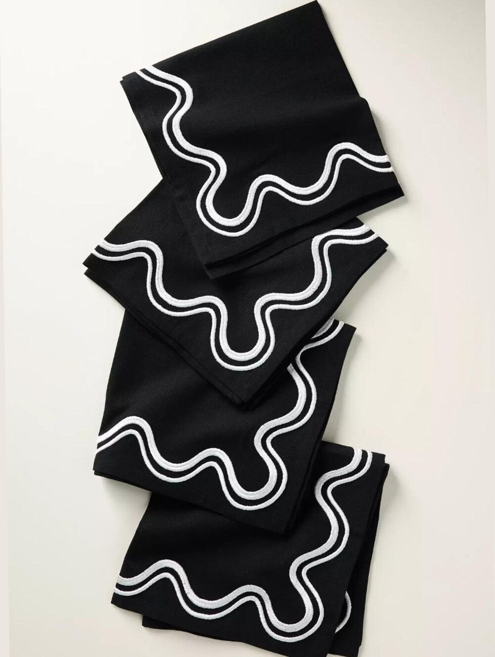 Anthropologie NWT 4-Pc Set Madeline Black Cotton Embroidered Napkins 18" Square